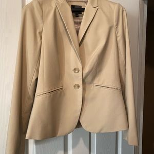 The Limited Suit Set